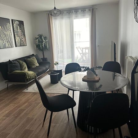 Appartamento Cosy House A 6 Min Du Rer A Et Psa Carrières-sous-Poissy Esterno foto