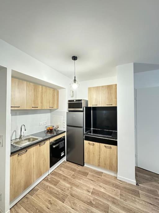 Appartamento Cosy House A 6 Min Du Rer A Et Psa Carrières-sous-Poissy Esterno foto